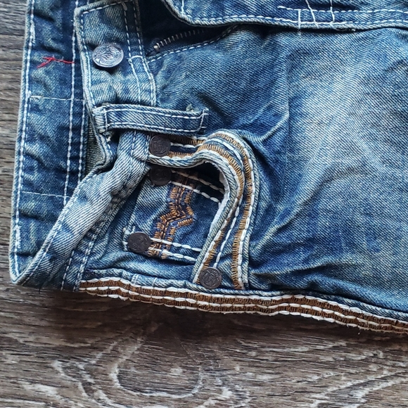 Adorable Jeans - Picture 3 of 5